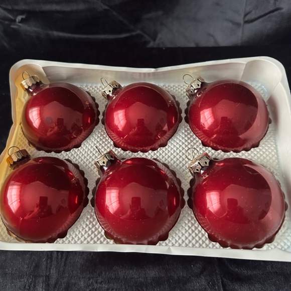 Visions by Holly set of 6 glass ornaments - Picture 2 of 4